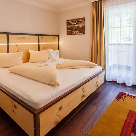 Garni Ida Hotel *